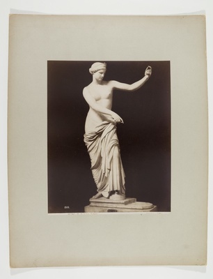 Aphrodite skulptuur Napoli muuseumis  duplicate photo