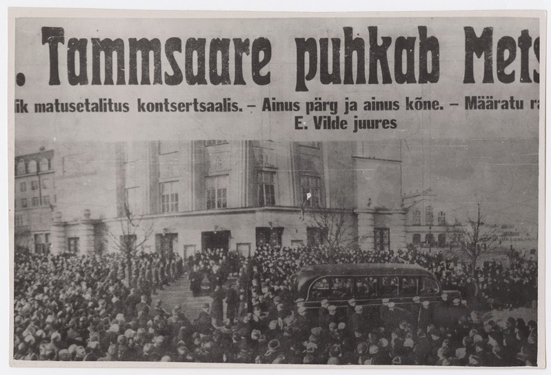 A.H.Tammsaare matuserongkäik "Estonia " teatri ees