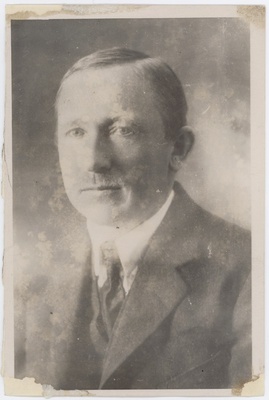 A.H.Tammsaare 1920.a.  duplicate photo