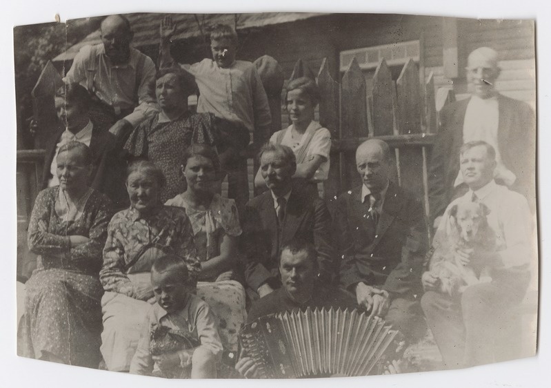 Vanad fotod Järva- Madise kandi elanikest