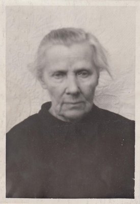 Ida Jakobson.  duplicate photo
