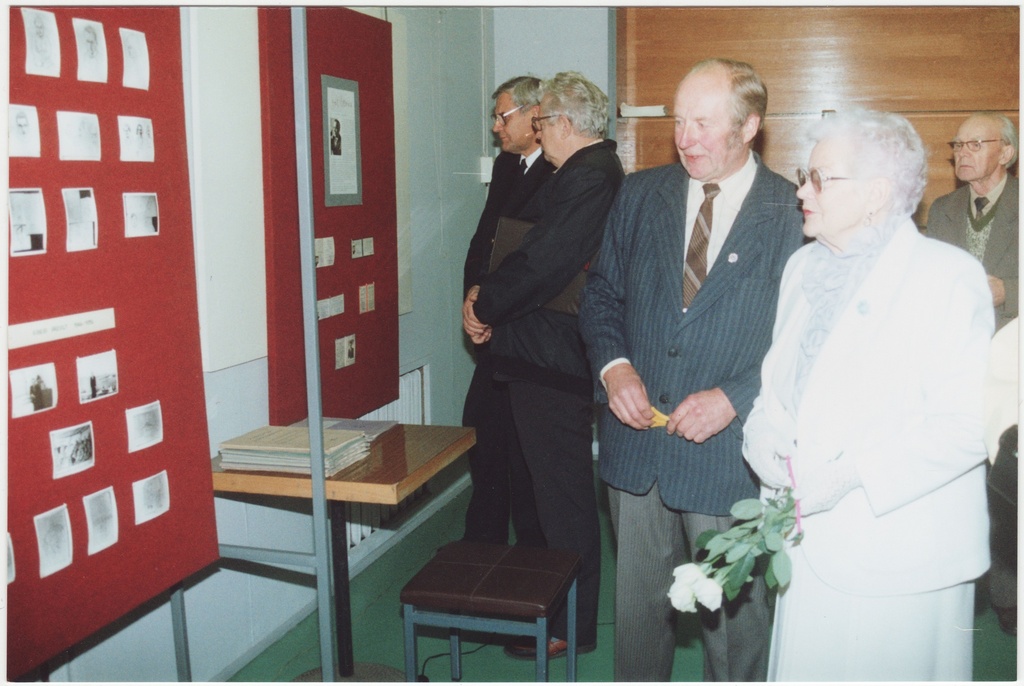 Johannes Lillmaa fotonäituse avamine, 1994.a.