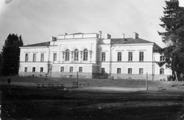 Other school house, former manor
