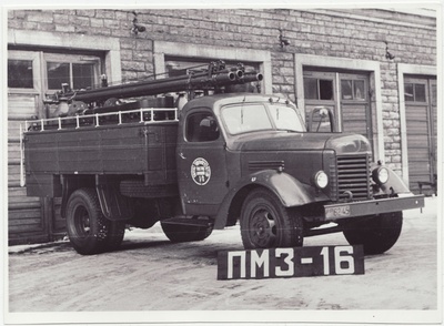 Keemilise vahuga kustutamise tuletõrjeauto ПМЗ-16, 1956.a.  duplicate photo
