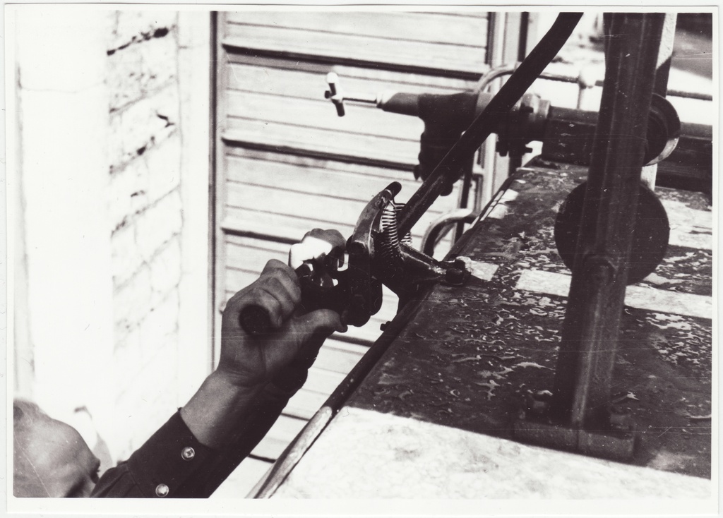 V STTK meister R. Vennola poolt valmistatud tõmberedeli lukustusmehhanism, 1954.a.