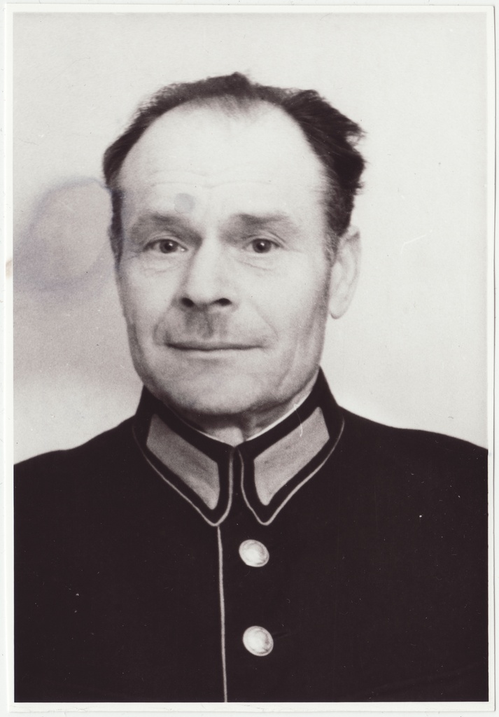Jõgeva "Ühistöö" kolhoosi VTS nõukogu esimees Karl Ponna, 1955.a.