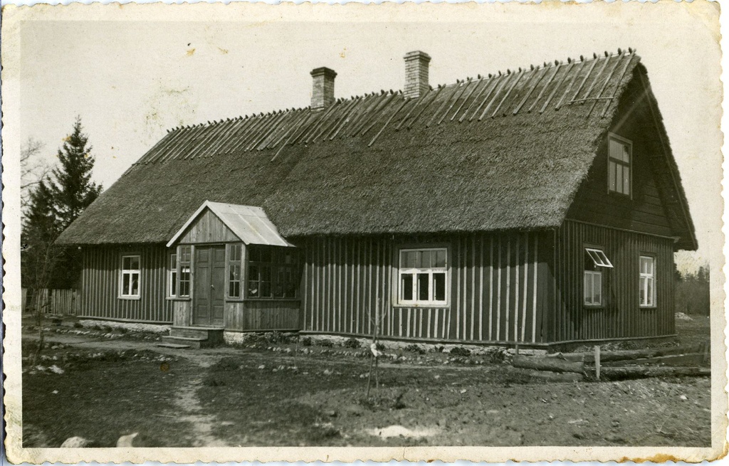 Haeska new schoolhouse