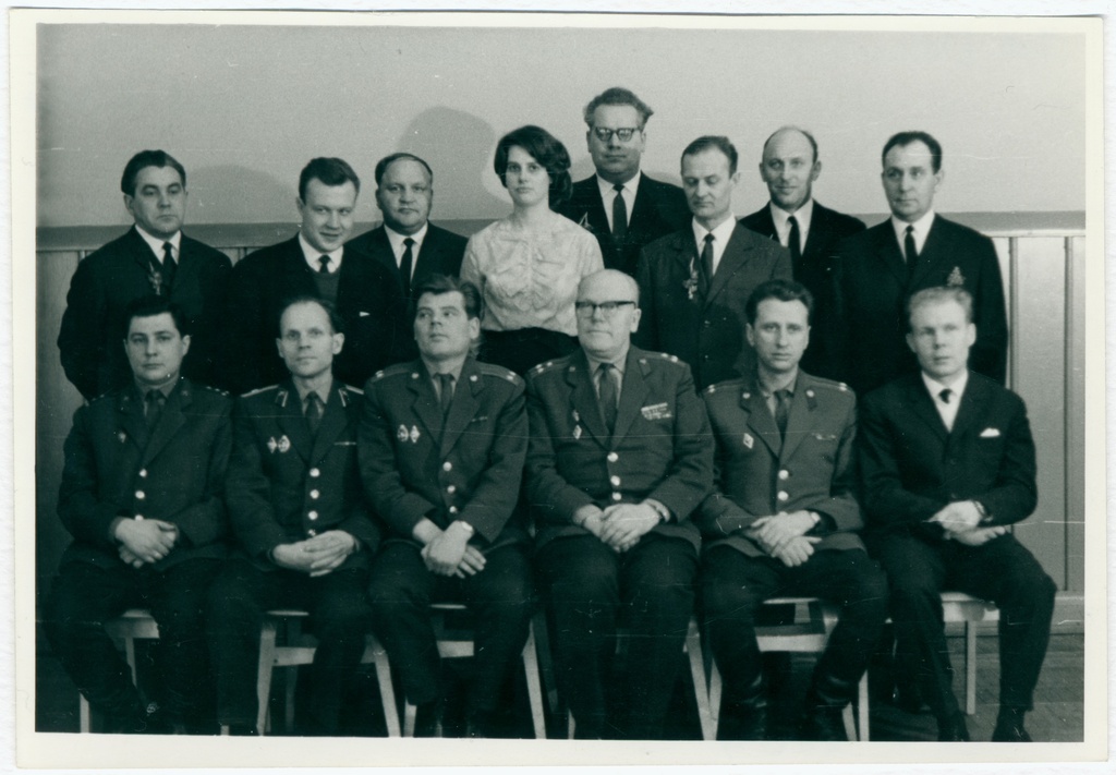 Tallinna Ehitus- ja Mehaanikatehnikumi tuletõrjetehnika osakonna lõpetajad, 1970.a.
