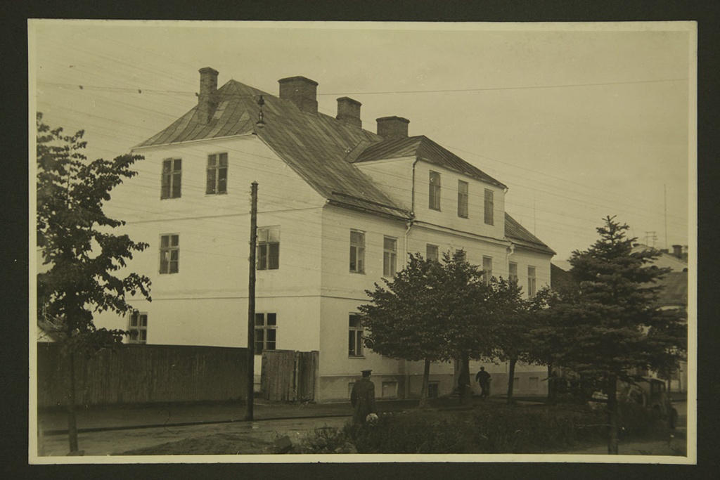Valga, school building