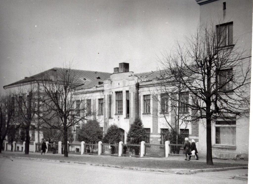 School building in Valgas Vabaduse 13 (1908). Repro Leo Gens quantity