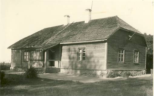 Vatku primary school in Aaspere municipality