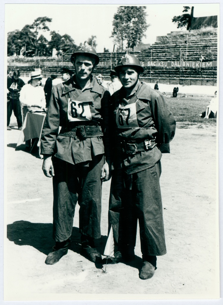 3. Balti tuletõrjespordi spartakiaad: Eesti võistkonna liikmeid, 1963.a.