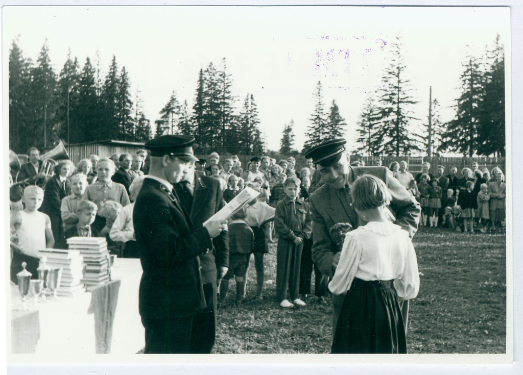 Tapa VTÜ tuletõrjevõistlused. Võitjate autasustamine 
1959