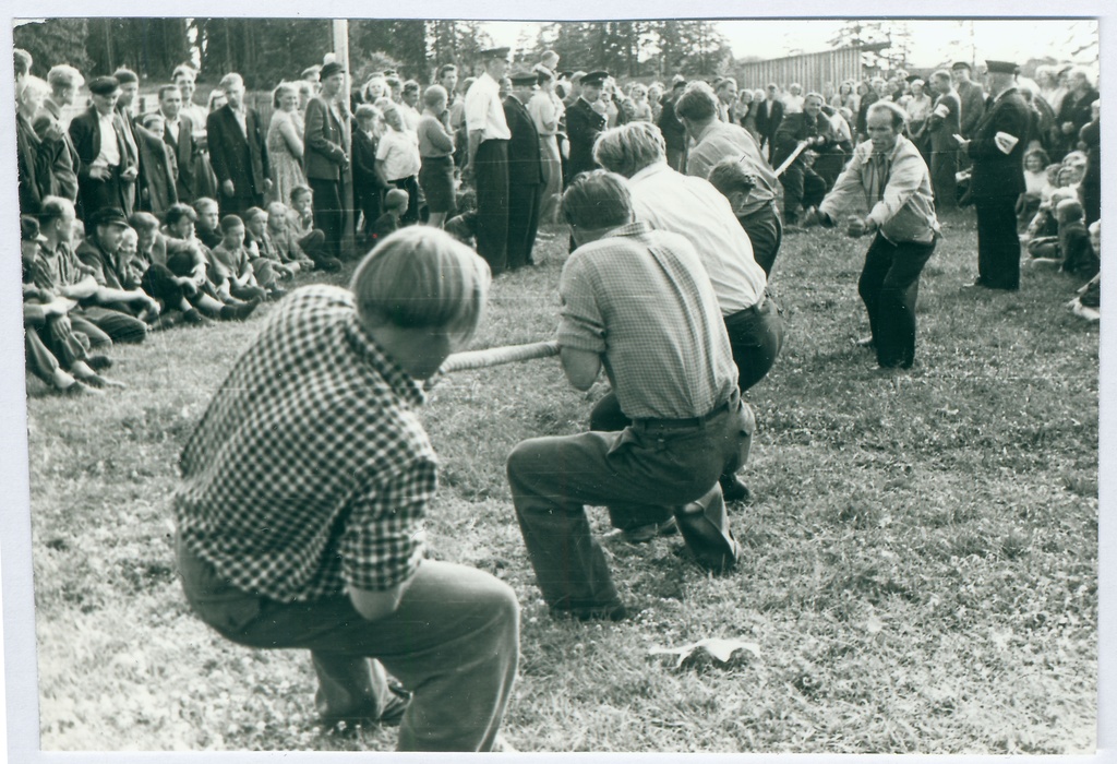 Tapa VTÜ tuletõrjevõistlused. Köievedu 1959