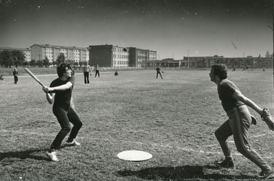 Photo. A meeting in the baseball "Western Fishery" and the Kirov-named fishermen's collois teams on the Haapsalu city stadium. Secondary school II. Photo: Harles Pilter, 1982  duplicate photo