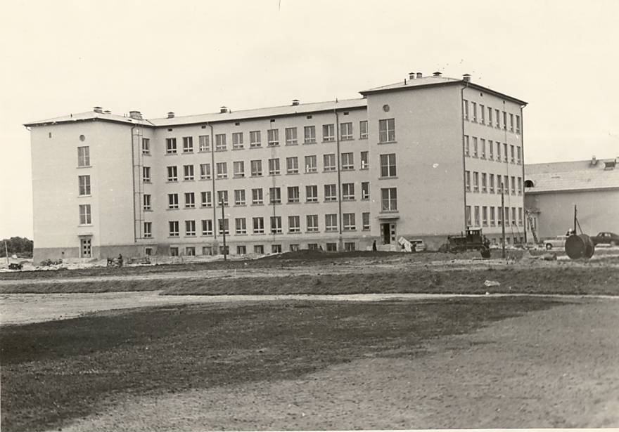 Kohtla-järve VI Secondary School in Jõhvi district