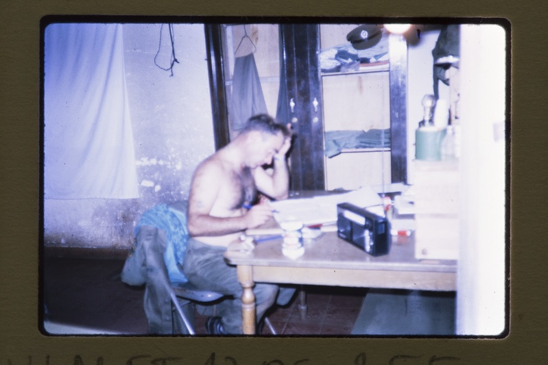 Uus-Meremaa sõdur Vietnamis kirjutuslaua taga
