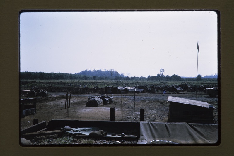 Vaade Xa Bangi sõjaväelinnakule Vietnamis