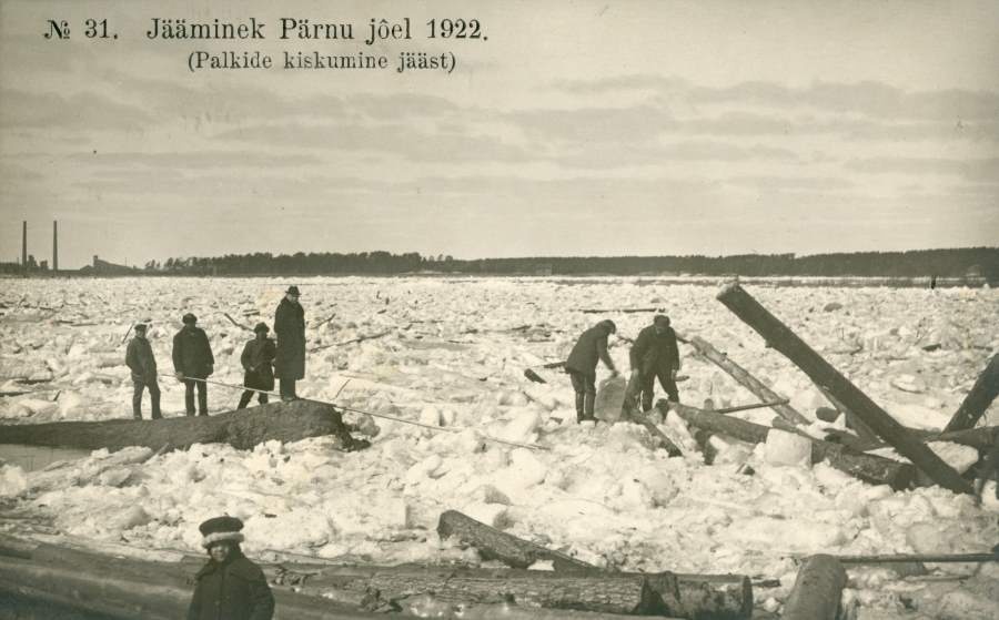 Photo postcard, Iceing on the Pärnu River in 1922.