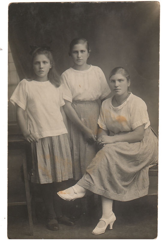 Hilda, Salme ja Linda Anneljas