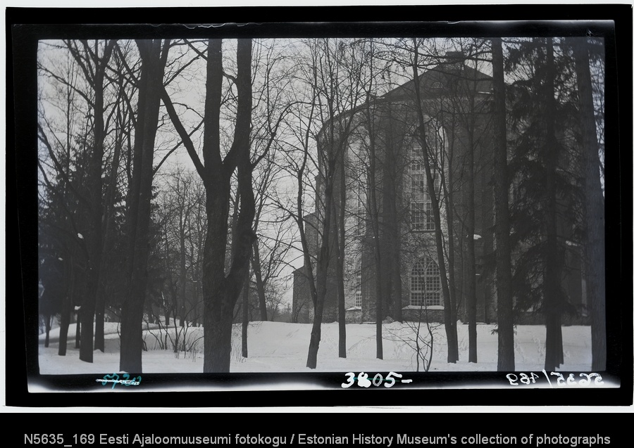 Ülikooli Raamatukogu, vaade idast