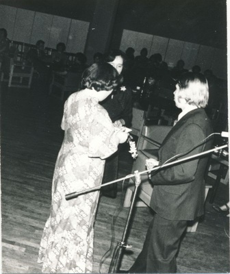 Foto. Haapsalu Sidesõlme töötajad tähistamas sidepäeva restoranis "Maritima". Foto V. Pärtel, 1979  similar photo