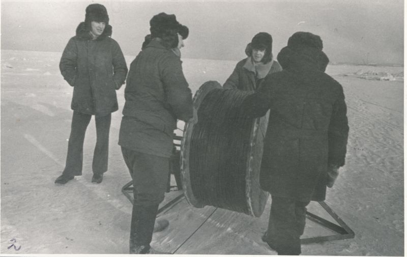 Foto. Virtsu-Kuivastu merekaabli avarii likvideerimine, kevad 1977