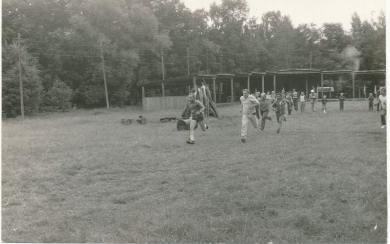 Foto. "Väinamere Sidemängud" Doorakul 1988. Jooksuvõistlus.