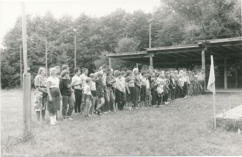 Foto. "Väinamere Sidemängud" Doorakul 1988.