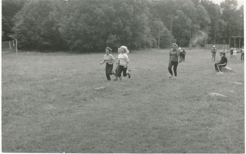 Foto. "Väinamere Sidemängud" Doorakul 1988. Jooksuvõistlus.