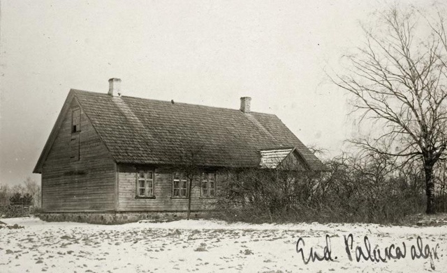 Photo postcard - former Paluka primary school, in the first half of the 20th century
