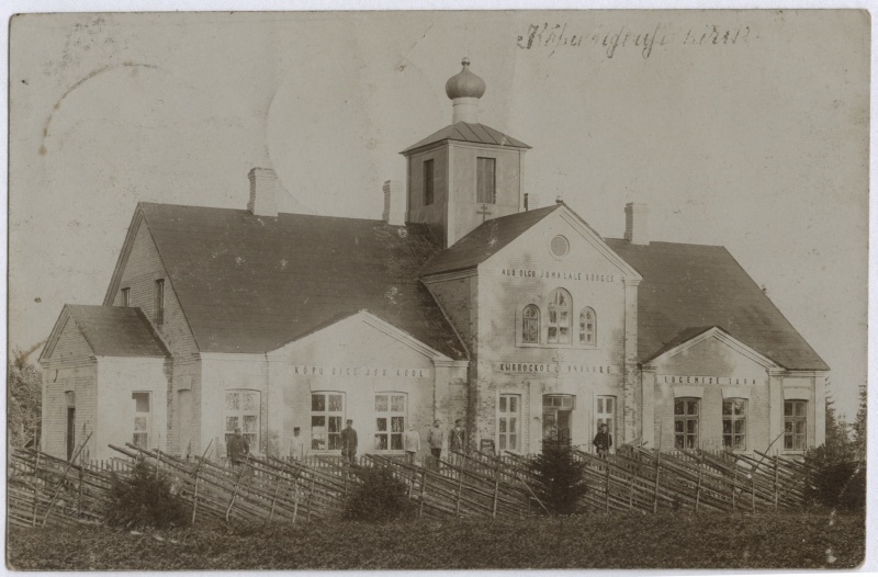 Kõpu church and school.