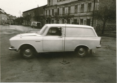 Foto. Haapsalu STES-i autode ökonoomsussõidu võistlused Haapsalus. Foto V. Pärtel, 1977  duplicate photo