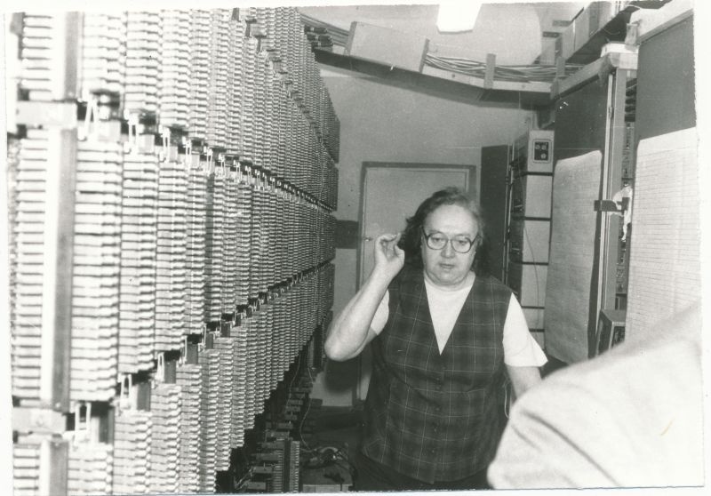 Foto. Haapsalu linna ATC-54 väljavahetus ATCK-100/2000 vastu 1988. Uus kross. Laine Tooma.