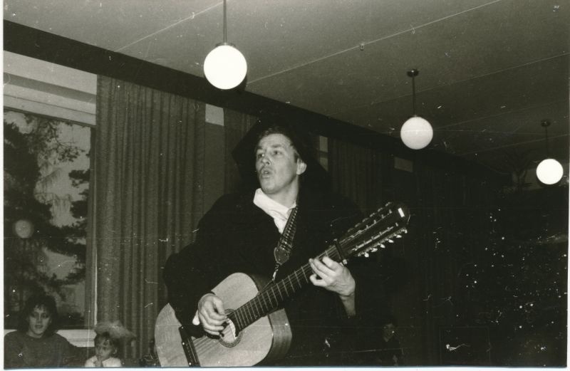 Foto. Haapsalu Sidesõlme laste nääripidu detsember 1987.