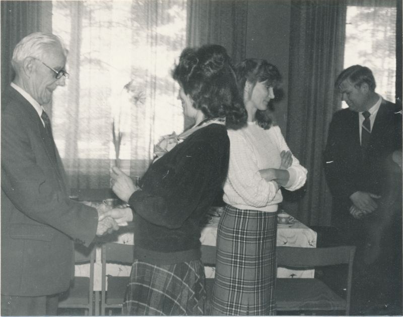 Foto. Läänemaa Telefonivõrk. Jaan Laansoo 80. aasta juubel 28. aprill 1992.