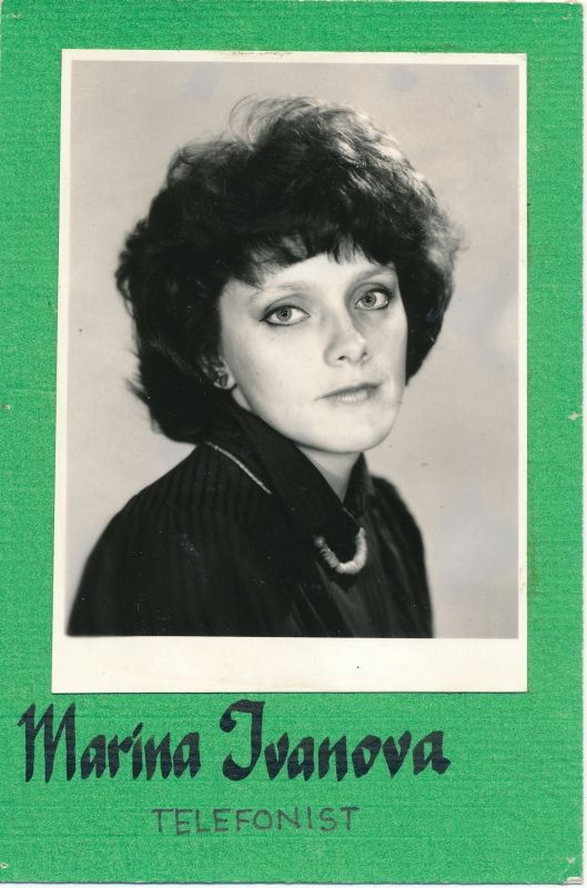 Foto. Haapsalu RSS I poolaasta autahvel 1987. Telefonist Marina Ivanova.