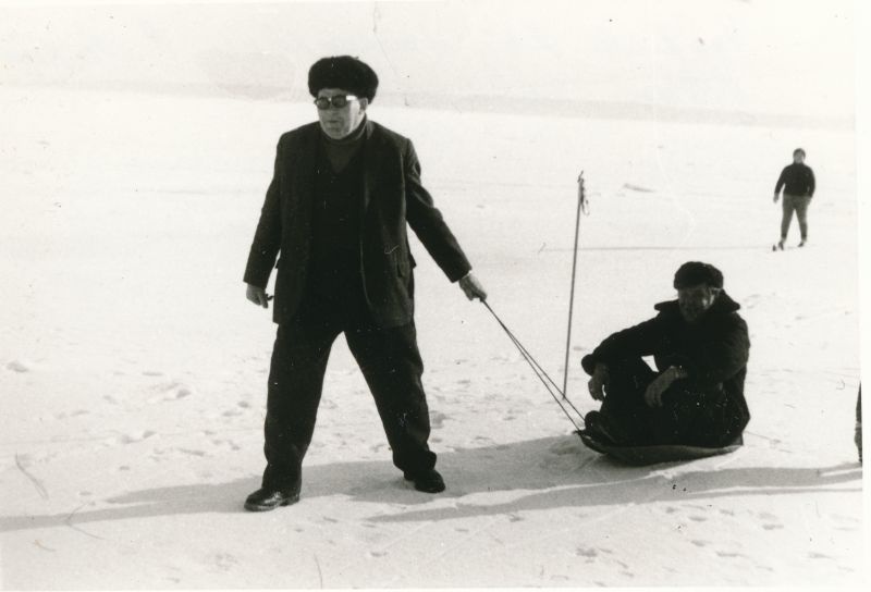 Foto. Haapsalu RSS suusapäev Pullapääl. Foto V. Pärtel, veebruar 1984