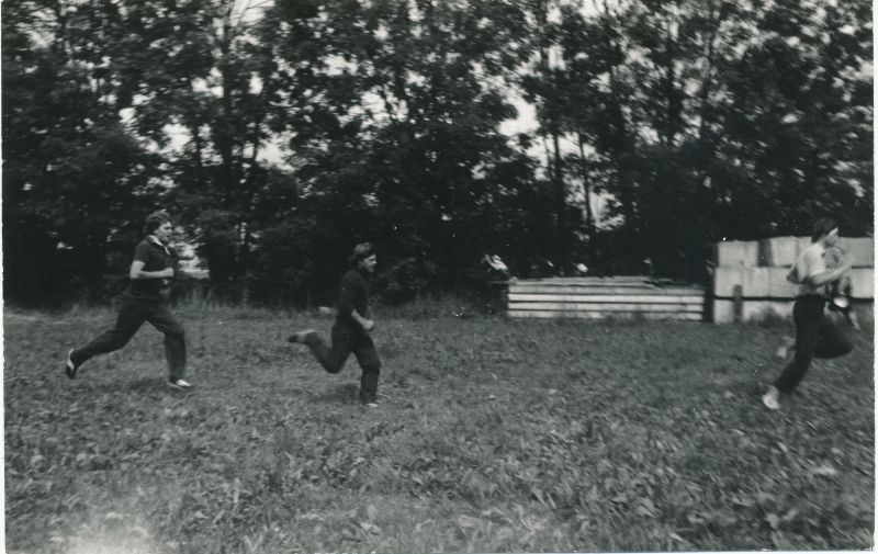 Foto. "Väinamere Sidemängud" Kingissepa rajoonis Ruhves 1986. Jooksukross.