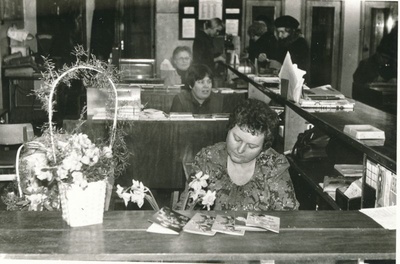 Foto. Haapsalu Sidesõlme sideoperaatori Helve Soopani 55 juubel 1980.  similar photo