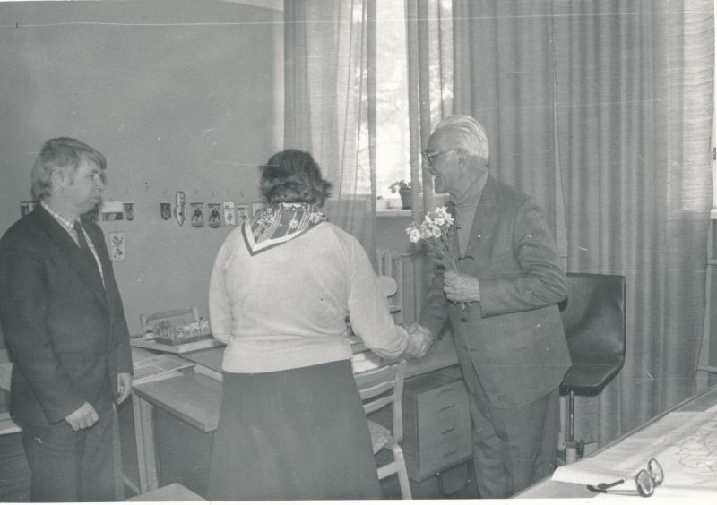Foto. Haapsalu Sidesõlme sideveterani Jaan Laansoo 75. aasta juubel 1987.