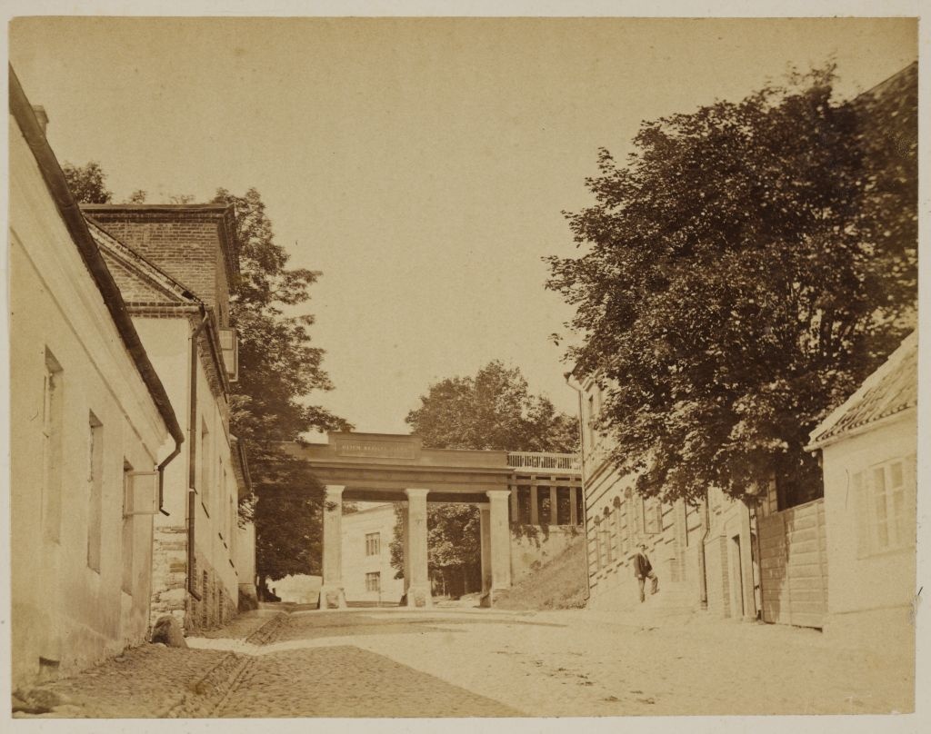 Castle Street and English Bridge