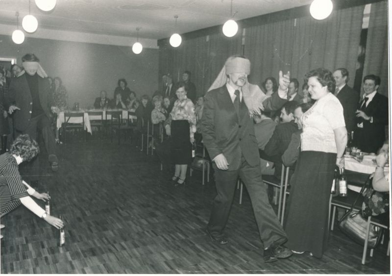 Foto. Haapsalu STES fotovõistluse tööd 1979-1980, Pimesikud