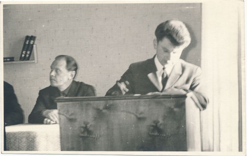 Foto. V.I. Lenini mälestusmedali üleandmine Haapsalu STES töötajatele, 1972