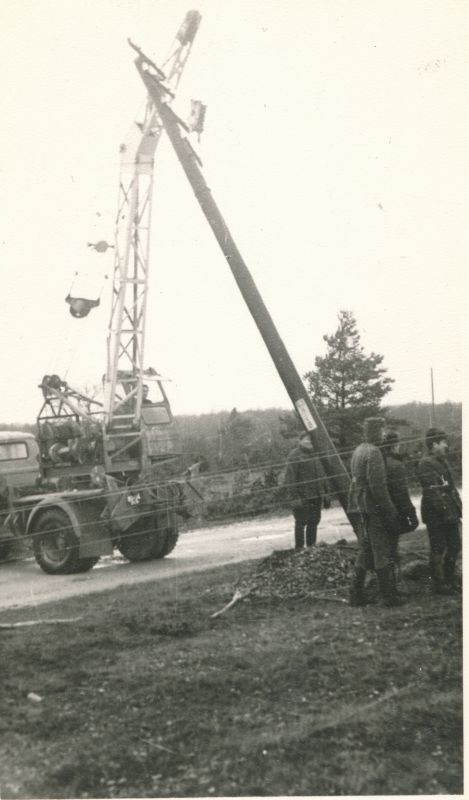 Foto. Saaremaa sideliinide tormikahjustuste likvideerimine 1969. aasta lõpus
