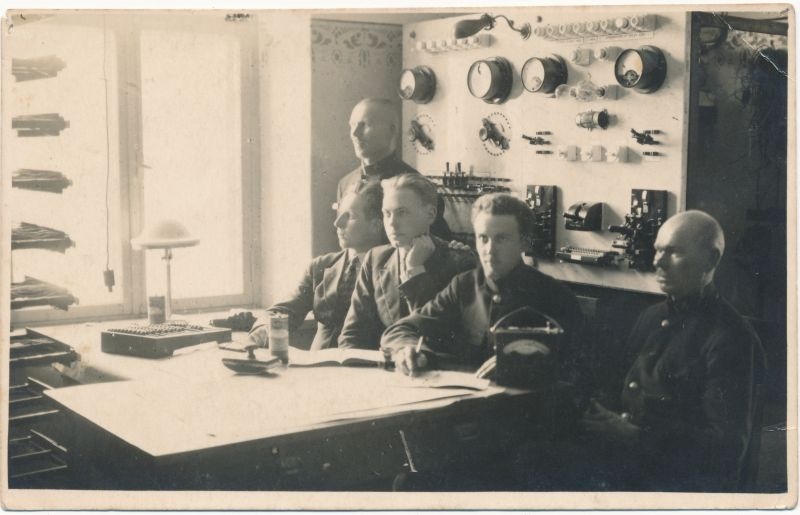 Foto. Haapsalu sidelased, Haapsalu rikete teenistujad, 1932-1934