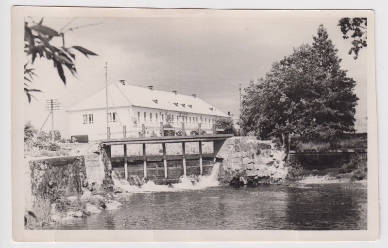 Põltsamaa Kiisamauru sild ja kaubamaja