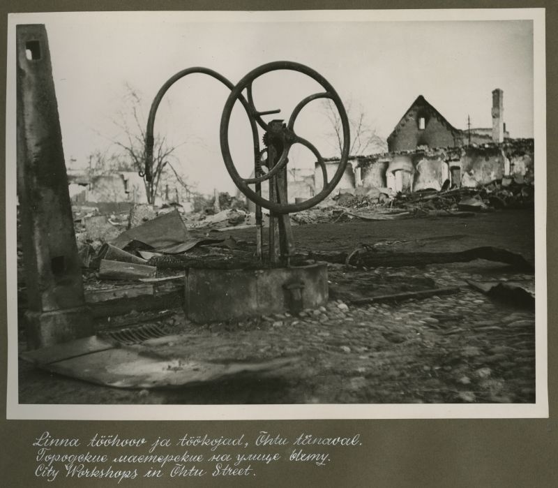 City workshops and workshops on the evening street