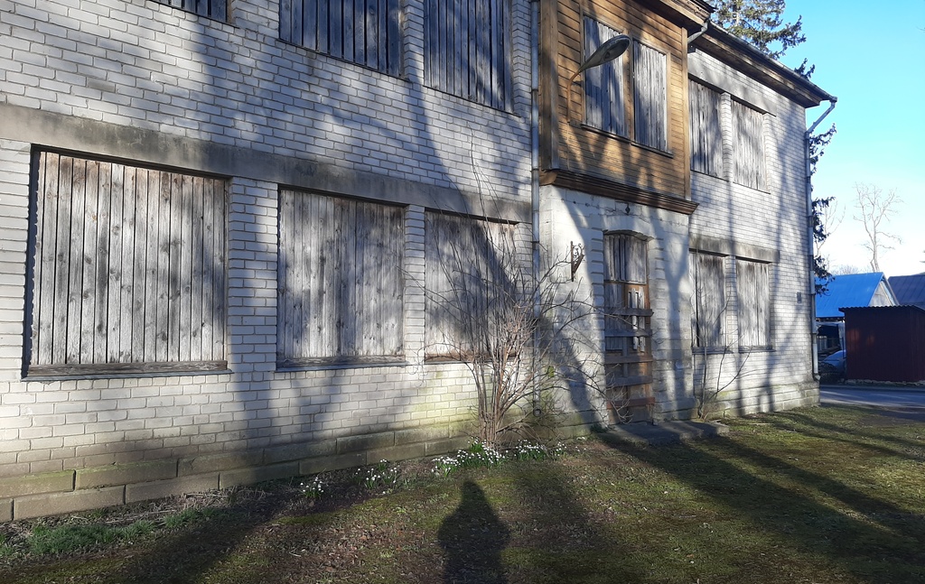 Kuressaare Sõjaväe Sanatooriumi II osakonna patsiendid ja personal. rephoto