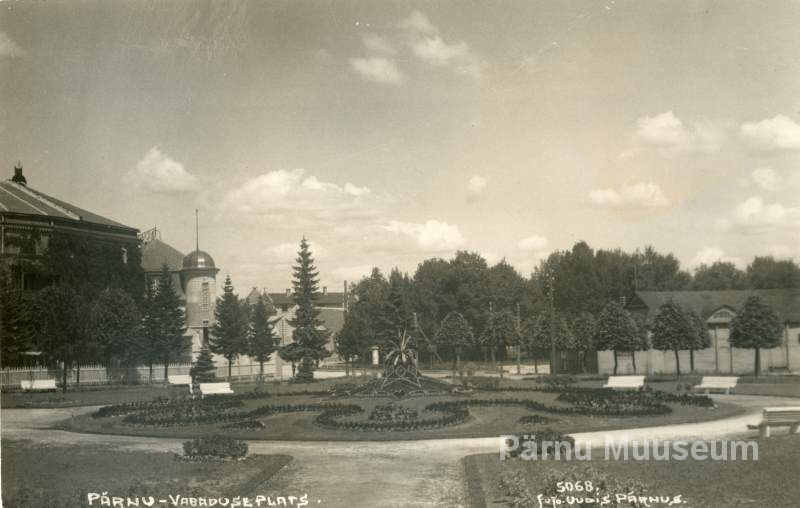 Photo postcard, Pärnu Freedom Square.